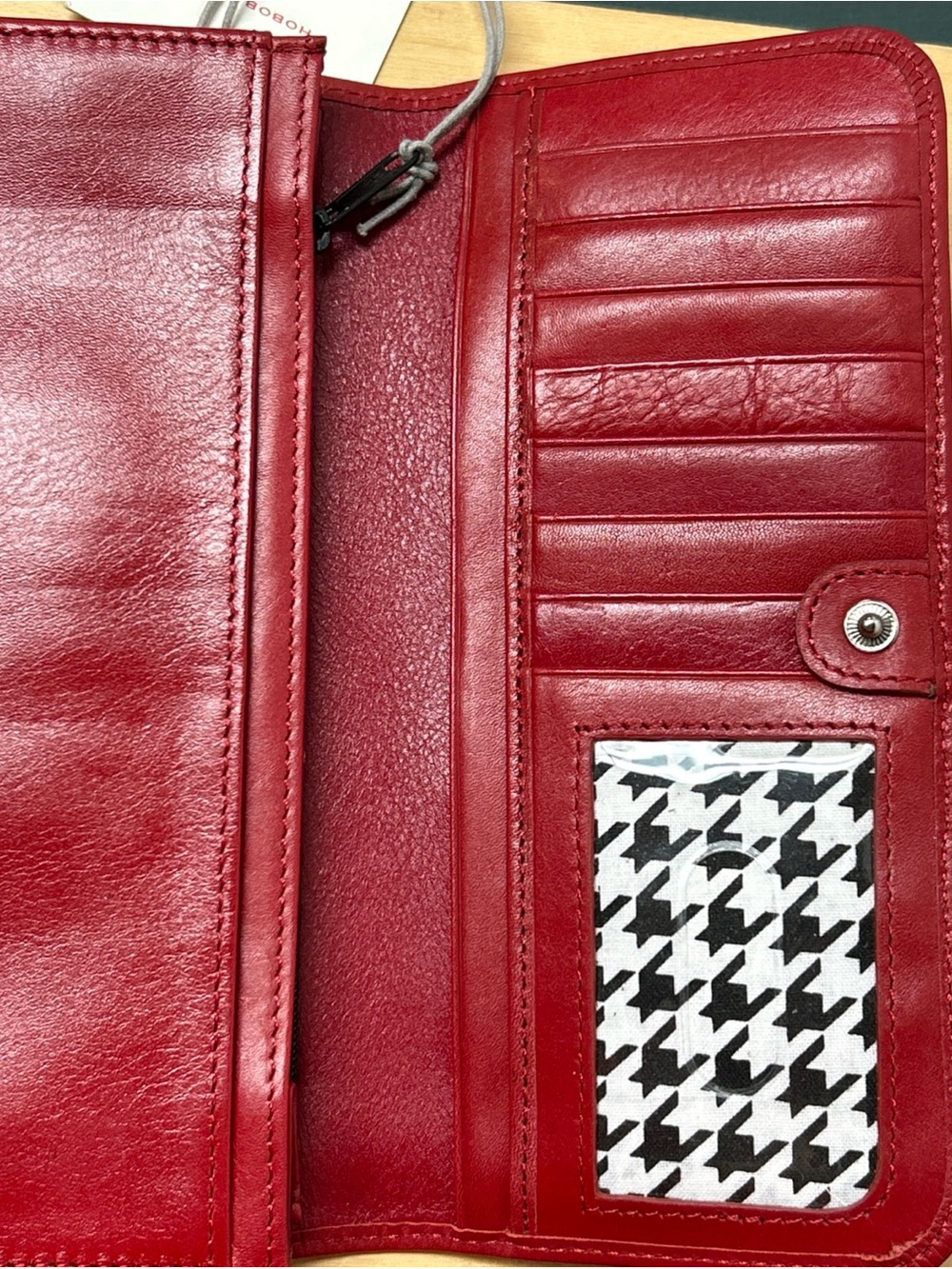 NEW Hobo Amica Leather Wallet - Billfold Color Red New front zip pocket - Picture 4 of 12
